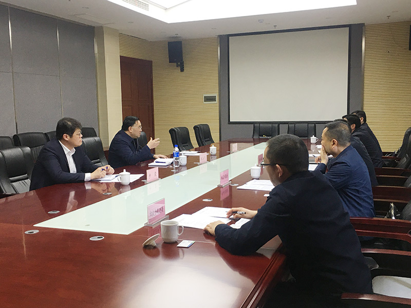 王小飛董事長在貴陽與六盤水市副市長李恒超會談